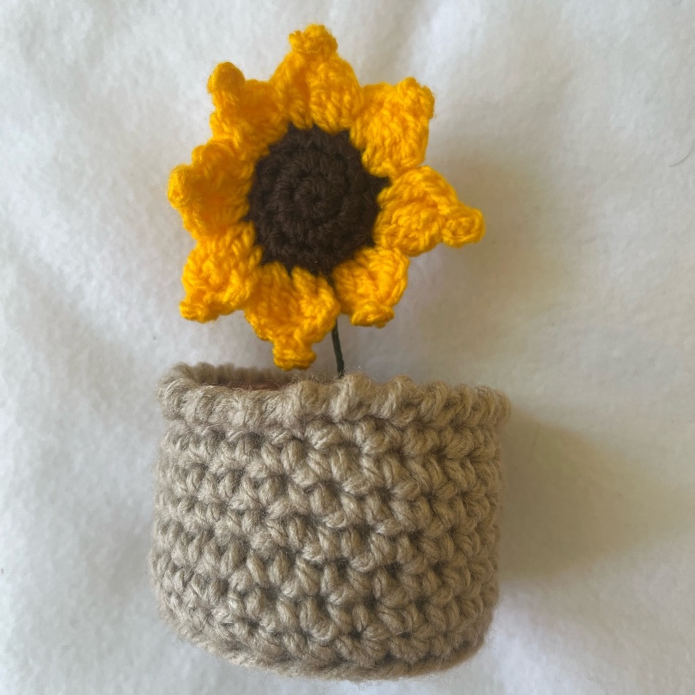 Crocheted Sunflower in Tan Pot